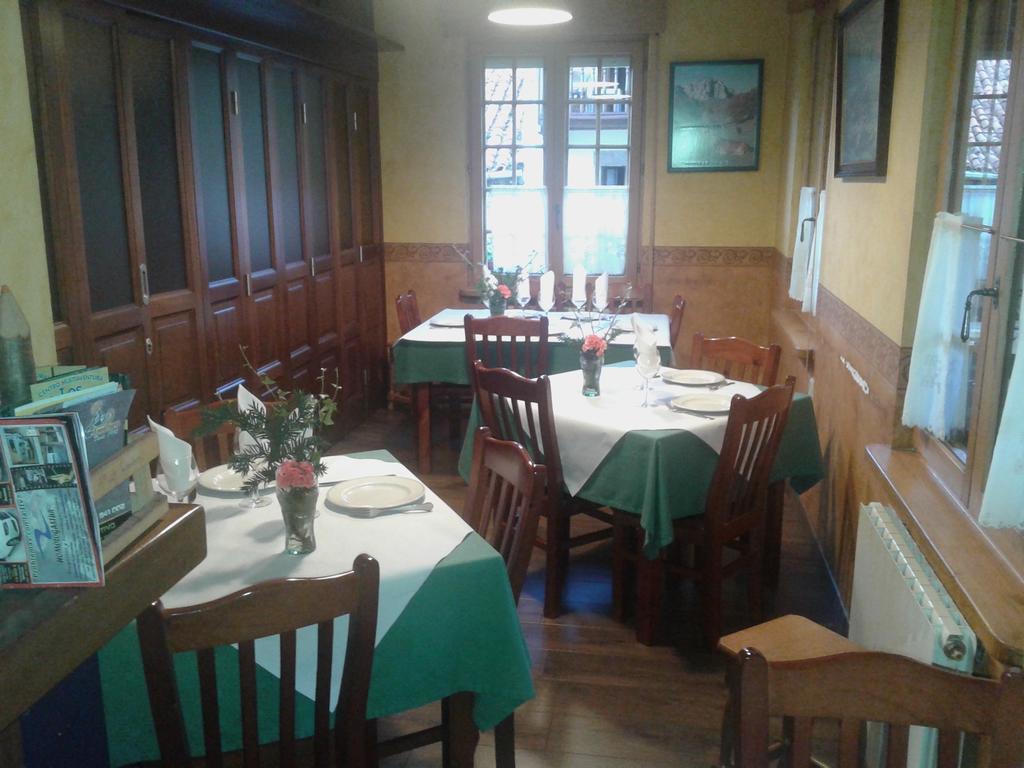 Hostal Les Bedules Осеха де Сахамбре Екстериор снимка