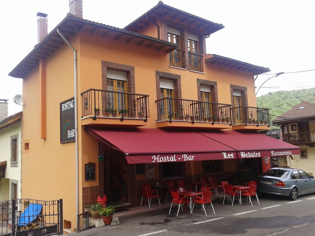 Hostal Les Bedules Осеха де Сахамбре Екстериор снимка