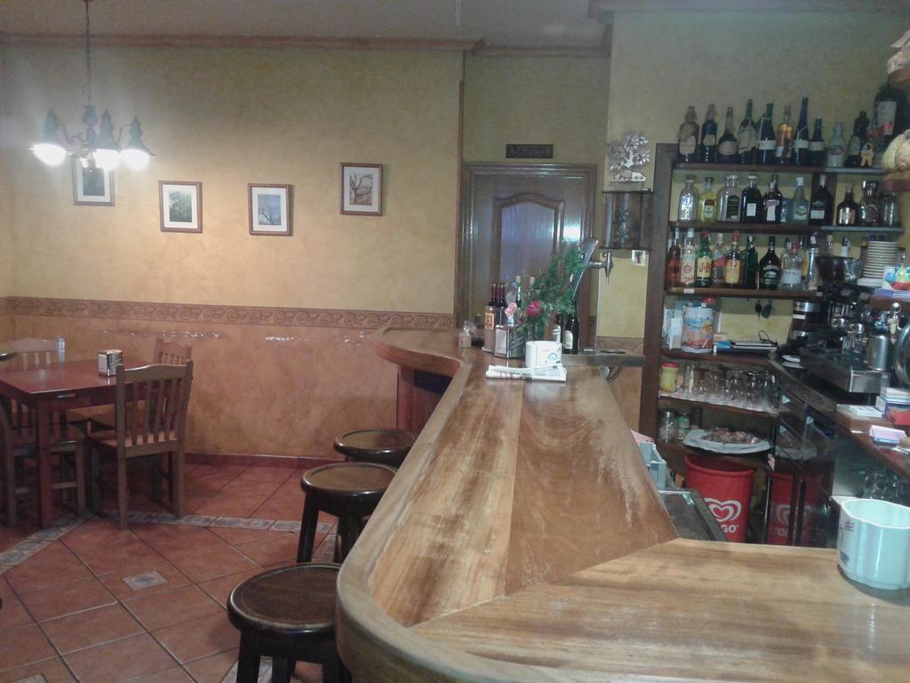 Hostal Les Bedules Осеха де Сахамбре Екстериор снимка